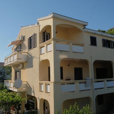 Apartmani Bosiljka 닌 외부 사진
