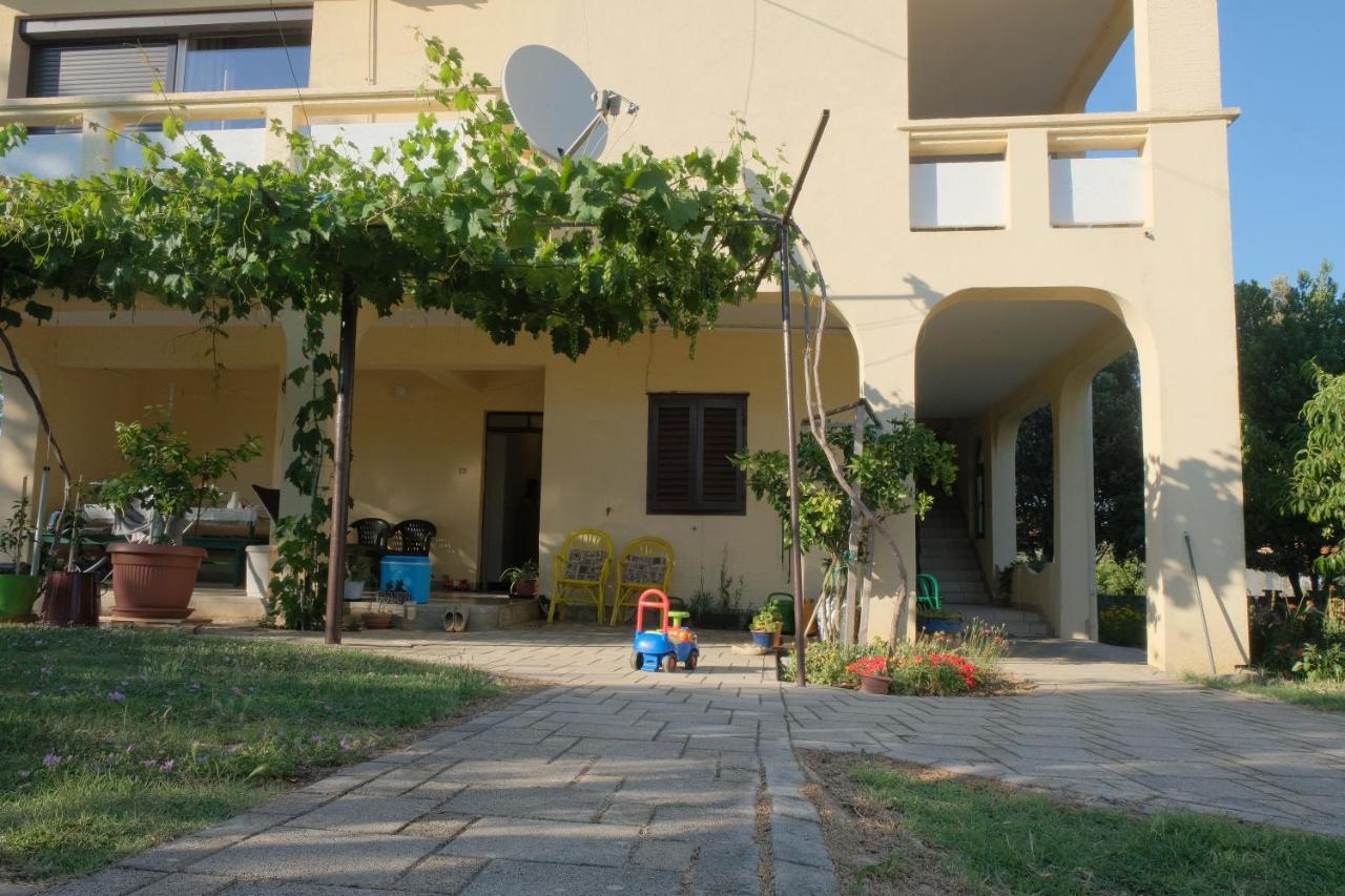 Apartmani Bosiljka 닌 외부 사진