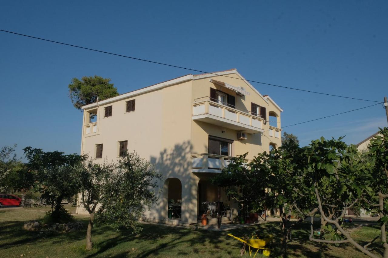 Apartmani Bosiljka 닌 외부 사진